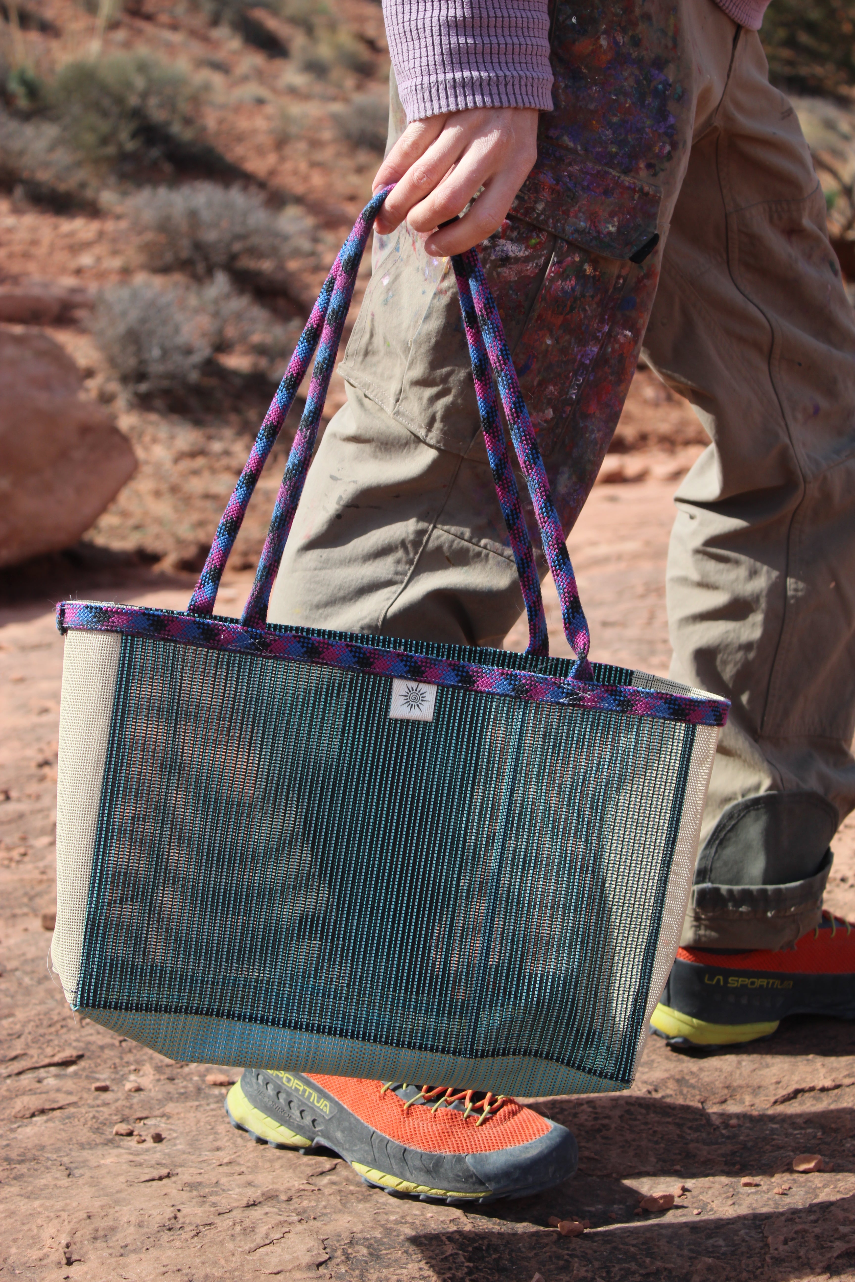 Wide tote